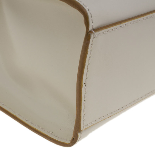 Pre Owned Salvatore Ferragamo White Flap Buckle Shoulder Bag