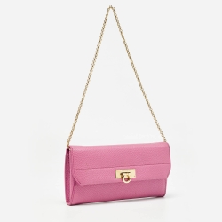Pre Owned Salvatore Ferragamo Pink Leather Gancio Flap Chain Clutch