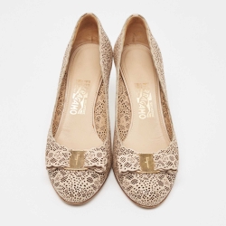 Pre Owned Salvatore Ferragamo Beige Laser Cut Leather Vara Bow Pumps Size 40.5 