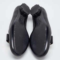 Pre Owned Salvatore Ferragamo Black Leather Trifoglio Smoking Slippers Size 39