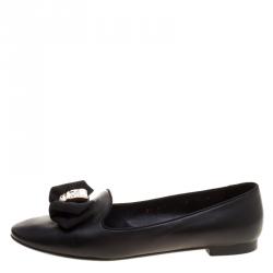 Pre Owned Salvatore Ferragamo Black Leather Gessy Crystal Embellished Bow Smoking Slippers Size 38