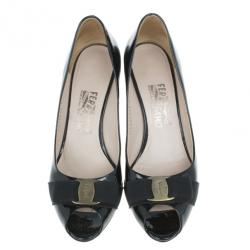Pre Owned Salvatore Ferragamo Black Patent Vara Bow Peep Toe Pumps Size 39