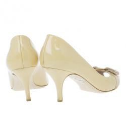 مملوكة مسبقًا Salvatore Ferragamo Nude Patent Vara Bow Peep Toe Pumps Size 39