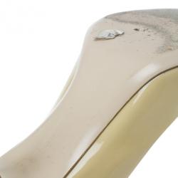مملوكة مسبقًا Salvatore Ferragamo Nude Patent Vara Bow Peep Toe Pumps Size 39