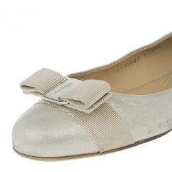 مملوكة مسبقًا Salvatore Ferragamo Metallic Varina Ballet Flats Size 38.5