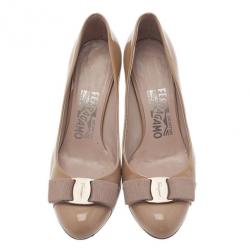 Pre Owned Salvatore Ferragamo Beige Patent Vara Bow Pumps Size 36