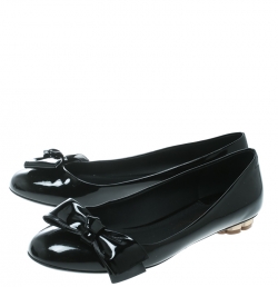 Pre Owned Salvatore Ferragamo Black Patent Leather Vola Bow Detail Flower Heel Flats Size 39