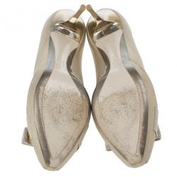 Pre Owned Salvatore Ferragamo Metallic Leather Vara Bow Peep Toe Platform Pumps Size 38.5