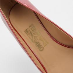  مملوكة مسبقًا Salvatore Ferragamo Red Patent Bessy Block Heel Pumps Size 39
