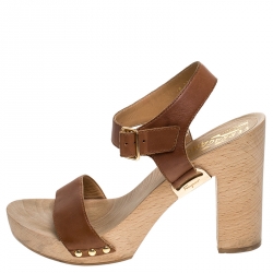 مملوكة مسبقًا صندل كلوغ سالفاتوري فيراغامو غانغا جلد مخرم أسود مقاس 41.5