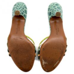 مملوكة مسبقًا Salvatore Ferragamo Green Croc Embossed Caralis Bow Slides Size 37