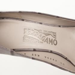 Pre Owned Salvatore Ferragamo Croc Embossed Vara Bow Pumps Size 39