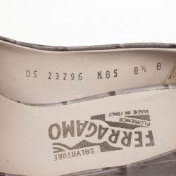 Pre Owned Salvatore Ferragamo Croc Embossed Vara Bow Pumps Size 39