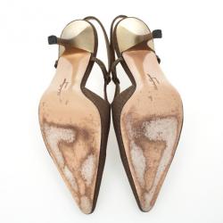 Pre Owned Salvatore Ferragamo Gold Pointed Toe Slingback Sandals Size 37.5