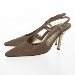 Pre Owned Salvatore Ferragamo Gold Pointed Toe Slingback Sandals Size 37.5