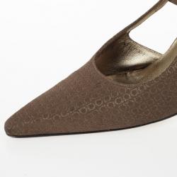 Pre Owned Salvatore Ferragamo Gold Pointed Toe Slingback Sandals Size 37.5