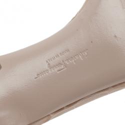 مملوكة مسبقًا Salvatore Ferragamo Beige Croc Embossed Glory Bow Slides Size 40