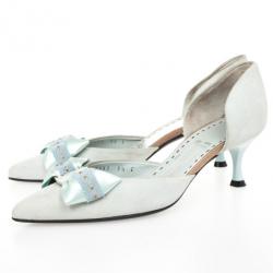 مملوكة مسبقًا Salvatore Ferregamo Blue Suede Bow Pointed Toe Dórsay Kitten Heels Size 36