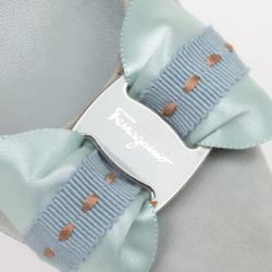 مملوكة مسبقًا Salvatore Ferregamo Blue Suede Bow Pointed Toe Dórsay Kitten Heels Size 36