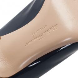 Pre Owned حذاء كعب عالي سالفاتوري فيراغامو أزرق لامع فيونكة فارا فتحة أمامية للأصبع مقاس 36.5