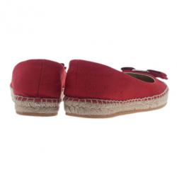 Pre Owned حذاء اسبادريل سالفاتوري فيراكامو كنافاس أحمر بليك مقاس 37.5