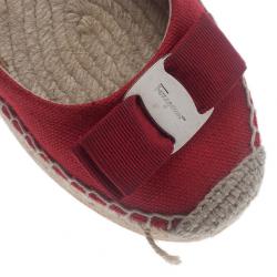 Pre Owned حذاء اسبادريل سالفاتوري فيراكامو كنافاس أحمر بليك مقاس 37.5