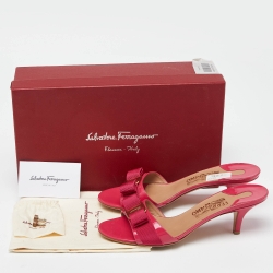 Pre Owned Salvatore Ferragamo Pink Patent Leather Vara Bow Slide Sandals Size 38.5