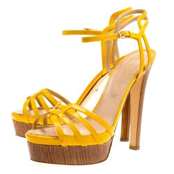 مملوكة مسبقًا صندل سيرجيو روسي بالوما جلد أصفر لامع بحزام للكاحل مقاس 38