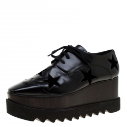 مملوكة مسبقًا حذاء ستيلا ماكرتني دربي نعل سميك اليز نجوم جلد صناعي أسود مقاس 37.5