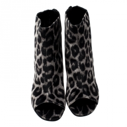 Pre Owned حذاء بوت كاحل ستيلا ماكرتني كعب عريض مقدمة مفتوحة قطيفة طباعة فهد بيج مقاس 39