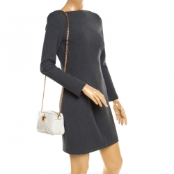 مملوكة مسبقًا  Stella McCartney Off White Faux Python Star Crossbody Bag