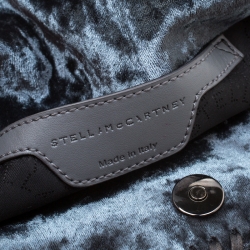 مملوكة مسبقًا حقيبة يد ستيلا مكارتني ميني فالابيلا قطيفة زرقاء