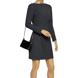 مملوكة مسبقًا Stella McCartney Black Faux Leather Falabella Chain Clutch