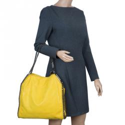 مملوكة مسبقًا حقيبة ستيلا مكارتني فالابيلا جلد أصفر صناعي