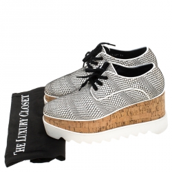 مملوكة مسبقًا حذاء ستيلا ماكرتني ديربي السي جلد صناعي أبيض/ أسود مقاس 35