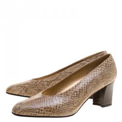 Stuart Weitzman Beige Snakeskin Print Leather Pumps Size 38
