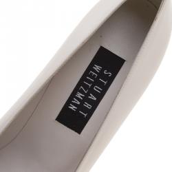 Pre Owned حذاء كعب عالي ستيوارت وايتزمان مقدمة مدببة جلد لمسة لؤلؤ أبيض مقاس 38.5