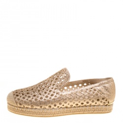 مملوكة مسبقًا Stuart Weitzman Metallic Gold Glitter Laser Cut County Espadrilles Size 35