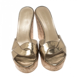 Stuart Weitzman Gold Leather Overit Cork Wedge Mules Sandals 38.5
