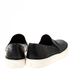  Stuart Weitzman Black Croc Embossed Leather Nuggets Slip On Sneakers Size 38.5