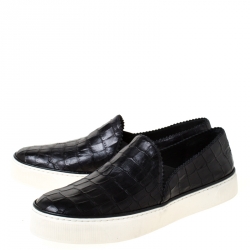  Stuart Weitzman Black Croc Embossed Leather Nuggets Slip On Sneakers Size 38.5