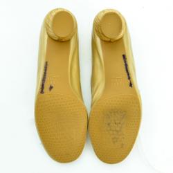 Pre Owned Stuart Weitzman Nude Patent Lola Pumps Size 36.5