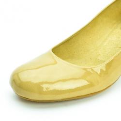 Pre Owned Stuart Weitzman Nude Patent Lola Pumps Size 36.5