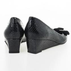 Stuart Weitzman Black Python Embossed Caring Wedges Size 36.5