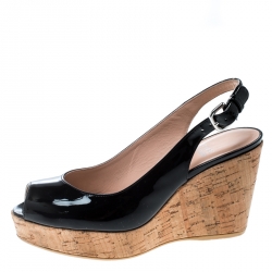 Pre Owned صندل ستيوارت وايتزمان فتحة كعب نعل روكي فيلين مقدمة مفتوحة جين جلد لامع أسود مقاس 36