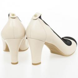 Stuart Weitzman Cream &amp; Black Elastic Trim Easily Pumps Size 39.5