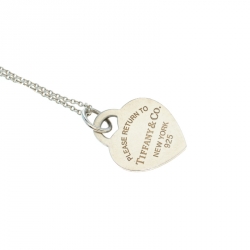 Pre Owned Tiffany & Co. Return To Tiffany Enamel Heart Tag Silver Necklace