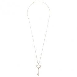 مملوكة مسبقًا Tiffany & Co. Oval Key Silver Pendant Necklace