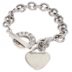 مملوكة مسبقًا Tiffany & Co. Heart Tag Charm Silver Chain Toggle Necklace