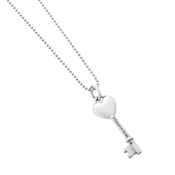 Pre Owned Tiffany & Co.Tiffany Keys Enamel Heart Key Silver Pendant Necklace